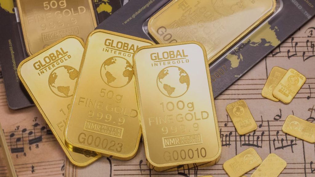 Explore Gold's 2024 outlook amid interest rates, central bank demand. Understand how these factors shape gold prices and market dynamics.