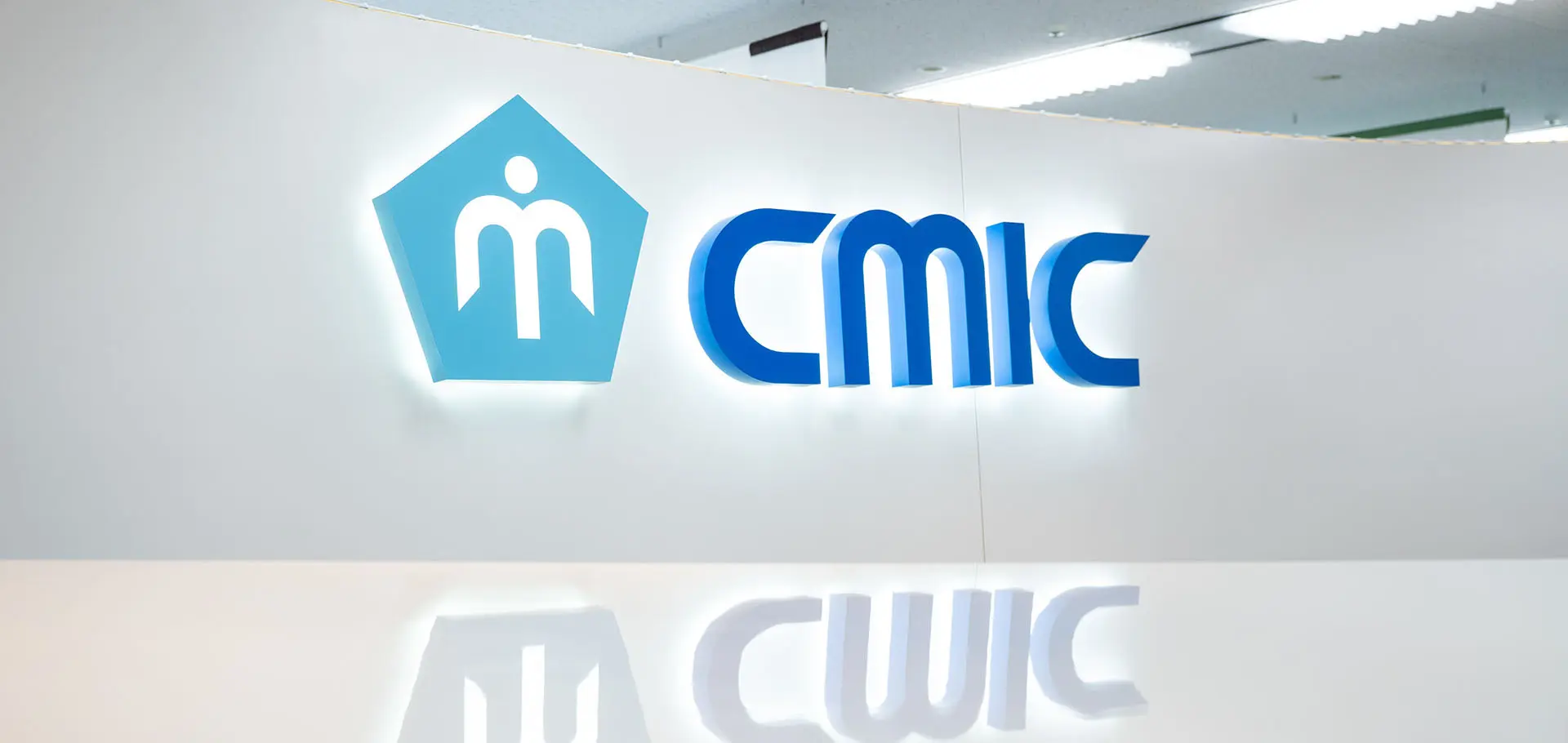 CMC Markets Enters Blockchain Space with Investment in StrikeX